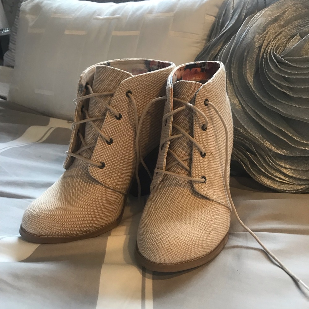 Canvas Booties